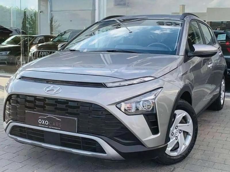 Gris Utilisé 2022 Hyundai Bayon SUV | 15 490 € (Bon prix) - Image 1/4