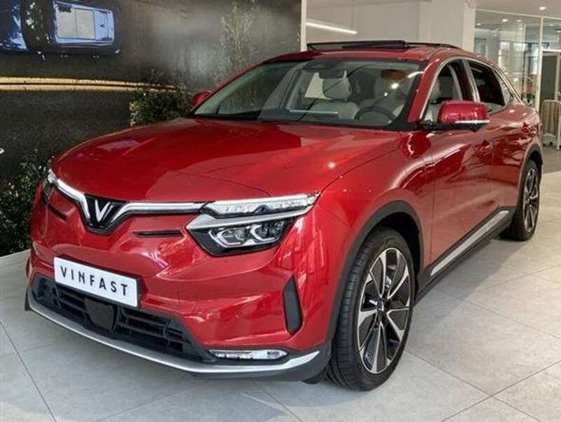 Occasion VinFast VF 8 Plus 300 kW (408 ch) 2024 Rouge SUV