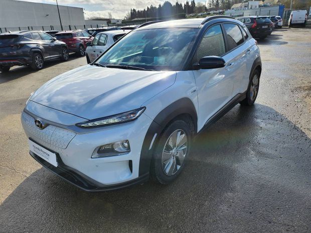 Blanc Utilisé 2021 Hyundai Kona SUV | 26 580 € (Prix assez cher) - Image 1/4