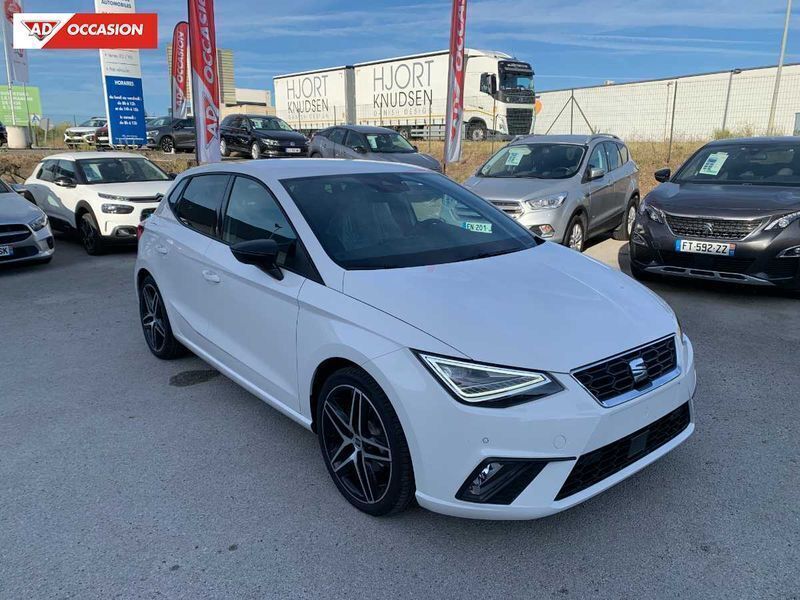 Blanc Utilisé 2023 Seat Ibiza FR Berline | 28 990 € - Image 1/4