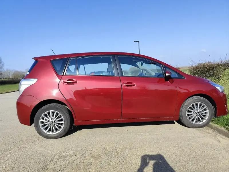 Utilisé 2017 Toyota Verso Monospace | 6 000 € - Image 1/4