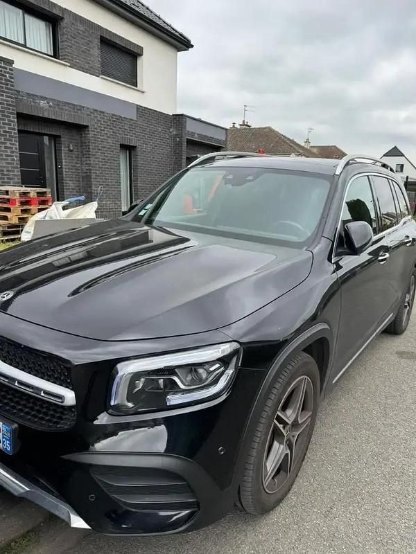 Utilisé 2020 Mercedes GLB220 AMG line SUV | 32 500 € - Image 1/4