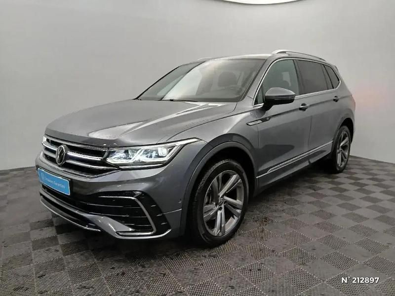 Gris Utilisé 2022 VW Tiguan Allspace R-line SUV | 37 990 € (Prix juste) - Image 1/4
