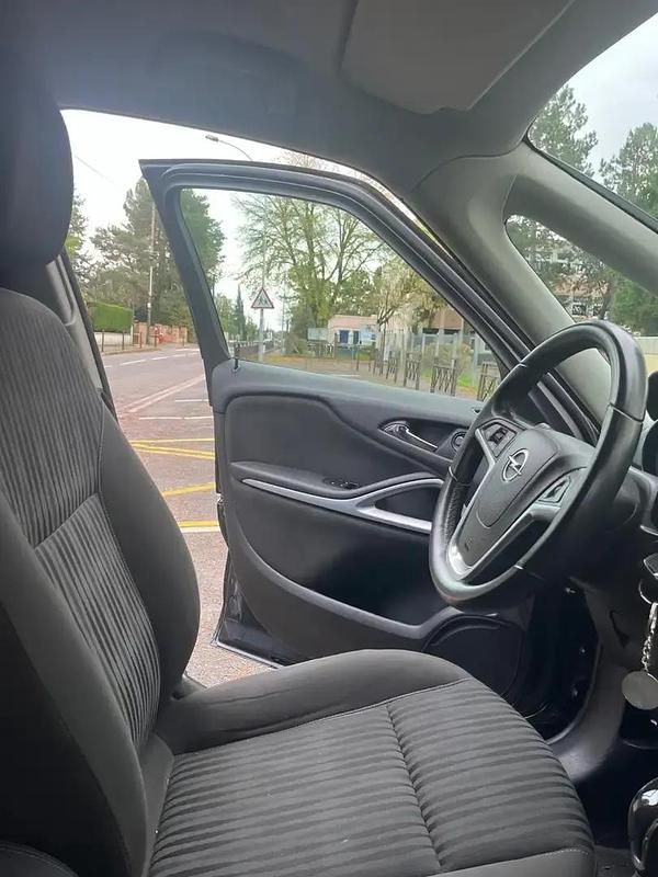 Occasion Opel Zafira Tourer 136 ch (100 kW) 2016 Noir Monospace