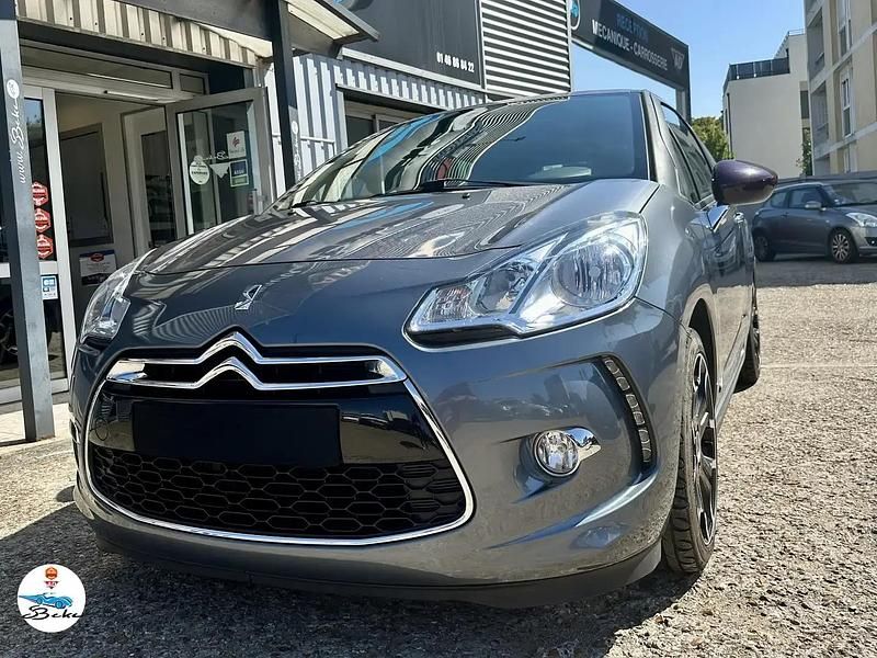 Gris Utilisé 2010 Citroën DS3 Sport Chic Berline | 6 900 € (Prix juste) - Image 1/4