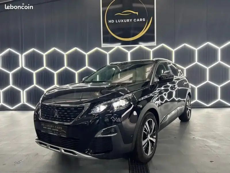 Noir Utilisé 2019 Peugeot 3008 Allure Monospace | 17 990 € (Prix juste) - Image 1/4
