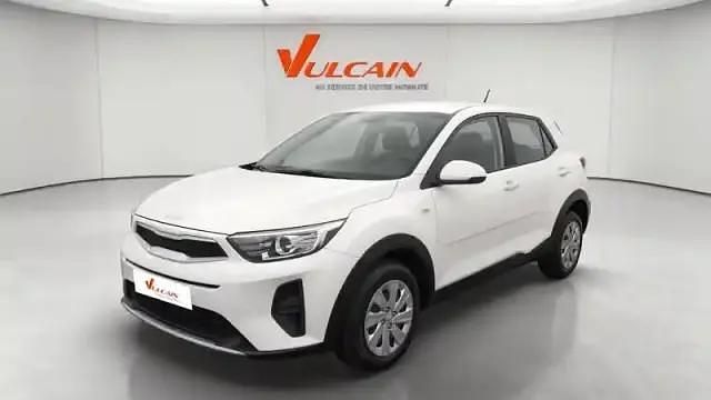 Blanc Occasion 2023 Kia Stonic Motion SUV | 15 290 € (Prix juste) - Image 1/4