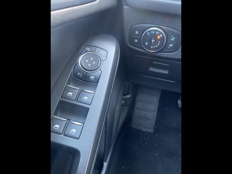 Image 2/4