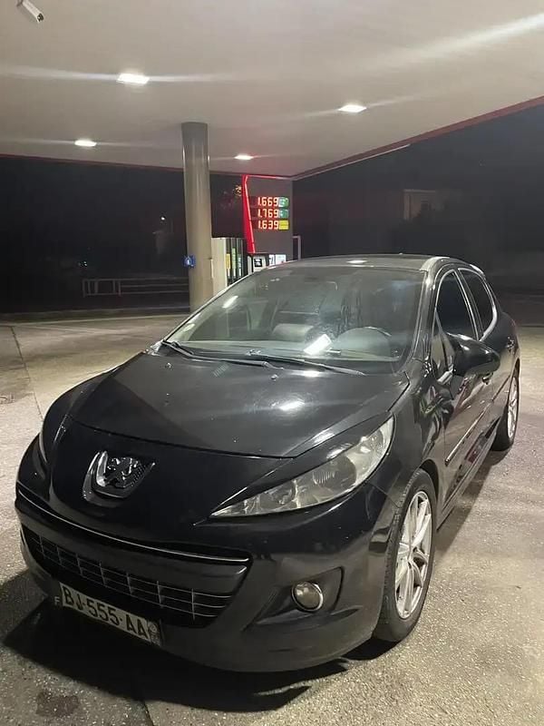 Occasion 2011 Peugeot 207 Allure Berline | 2 600 € (Prix assez cher) - Image 1/4