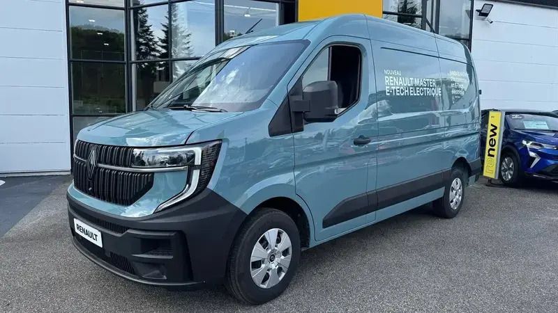 Bleu Nouvelle 2025 Renault Master Van | 55 000 € - Image 1/4