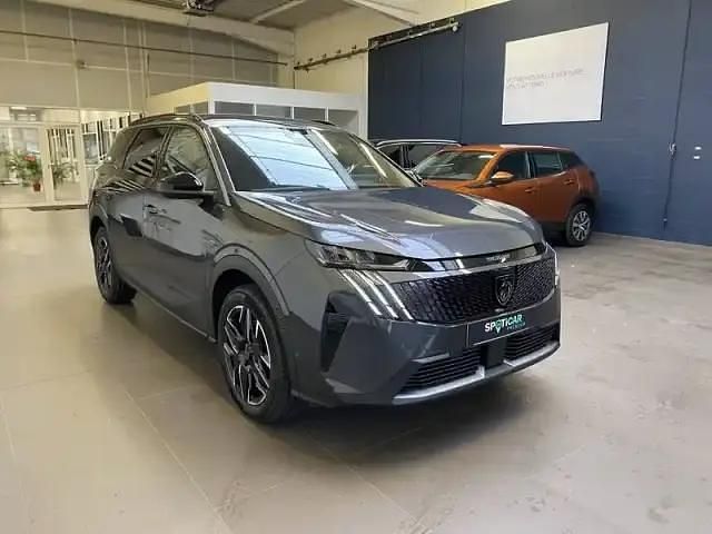Gris Utilisé 2025 Peugeot 5008 Allure Monospace | 33 590 € (Super prix) - Image 1/4