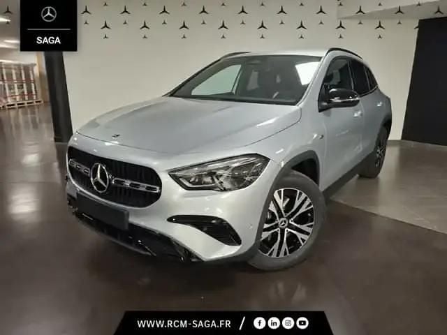 Gris Occasion 2025 Mercedes GLA250 Progressive SUV | 48 900 € (Prix cher) - Image 1/4