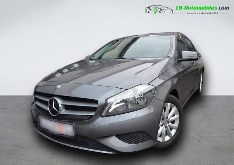 Utilisé 2015 Mercedes A180 Berline | 17 900 € - Image 1/4