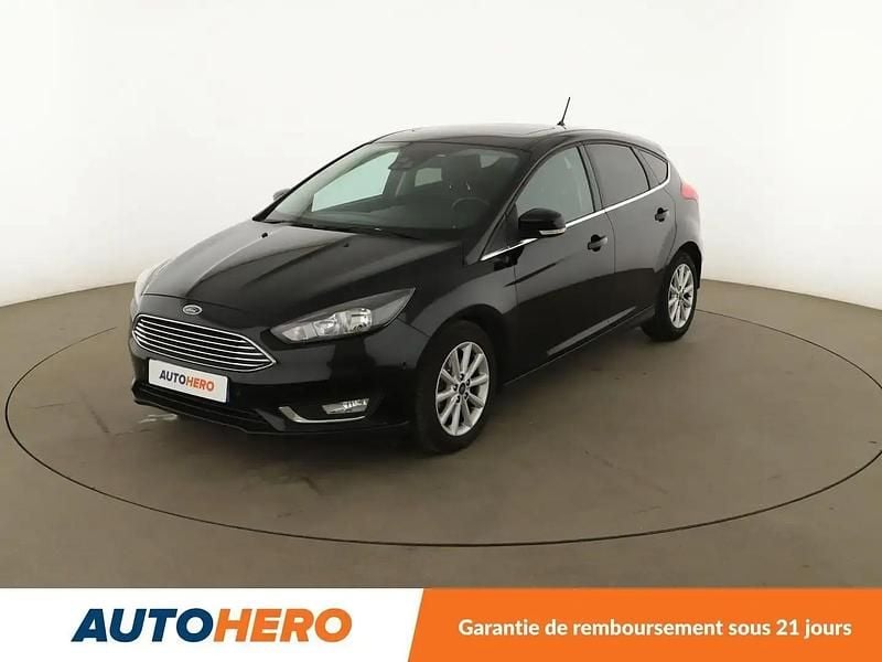 Noir Occasion 2017 Ford Focus Titanium Berline | 14 990 € (Bon prix) - Image 1/2