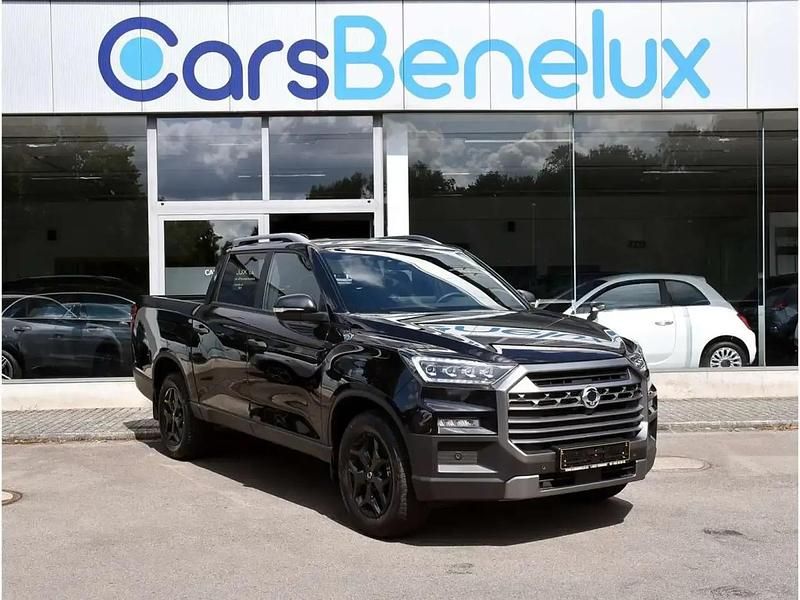 Noir Nouvelle 2025 Ssangyong (KGM) Musso SUV | 35 846 € - Image 1/4