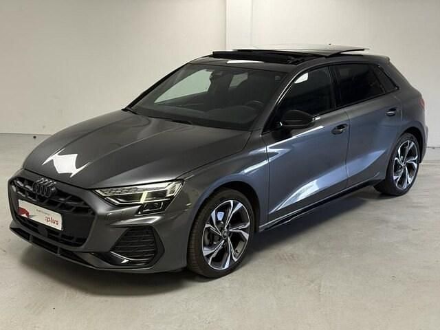 Gris daytona nacré Utilisé 2024 Audi A3 S-Line Berline | 42 990 € (Prix cher) - Image 1/4