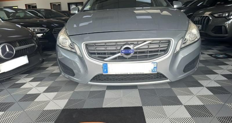 Utilisé 2011 Volvo S60 Summum Berline | 6 990 € - Image 1/4
