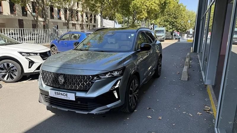 Gris Nouvelle 2025 Renault Espace Iconic Monospace | 47 500 € - Image 1/4
