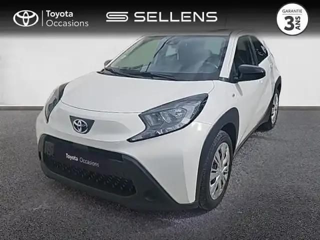 Blanc Utilisé 2023 Toyota Aygo X SUV | 14 390 € - Image 1/4