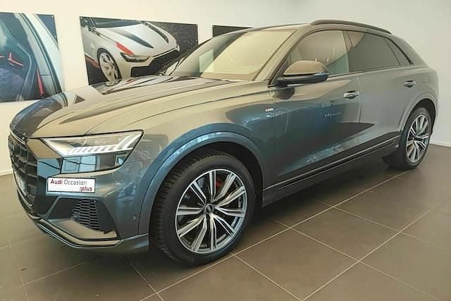 Gris daytona nacré Utilisé 2022 Audi Q8 Competition SUV | 64 435 € - Image 1/4