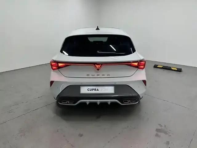 Occasion Cupra Leon 204 ch (150 kW) 2024 Blanc nevada Berline