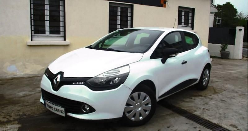 Utilisé 2015 Renault Clio IV | 3 890 € - Image 1/4