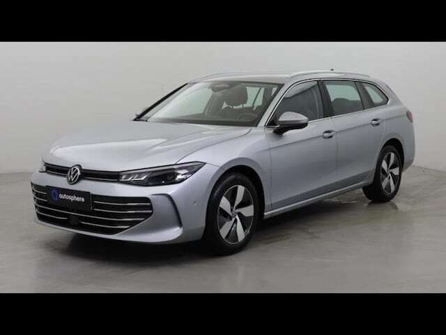 Utilisé 2024 VW Passat Life Break | 39 799 € (Prix cher) - Image 1/3