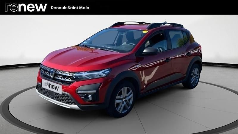 Rouge Utilisé 2022 Dacia Sandero Essentiel Citadine | 13 490 € (Prix juste) - Image 1/4