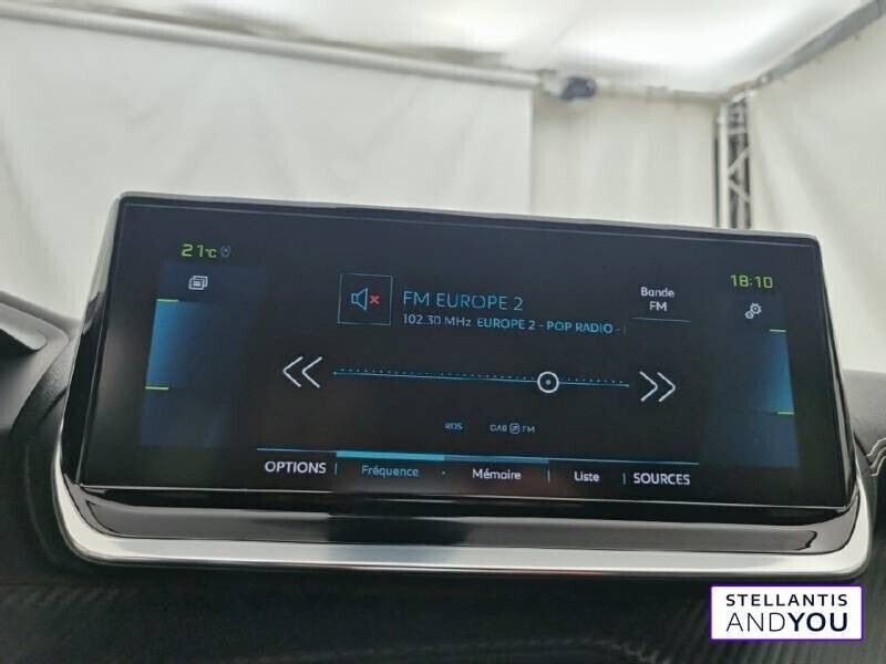 Occasion Peugeot e-2008 GT 100 kW (136 ch) 2023 Rouge SUV