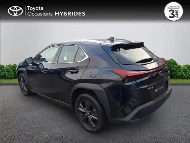 Noir graphite métallisé Occasion 2025 Lexus UX 300h Business Edition SUV | 33 990 € - Image 1/3