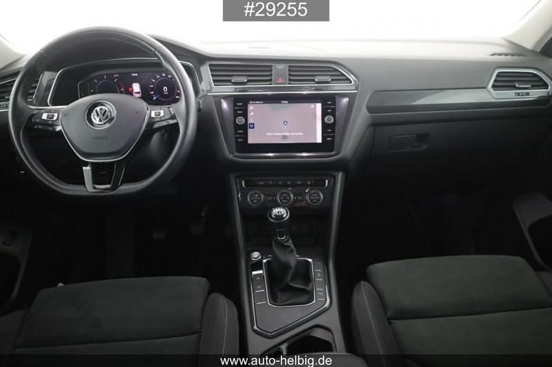 Image 3/4