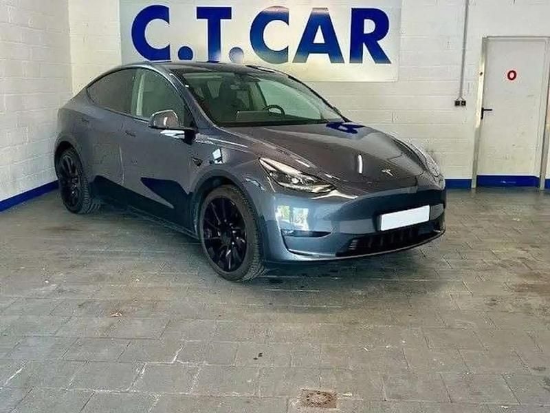 Gris Utilisé 2021 Tesla Model Y Long Range AWD SUV | 30 256 € (Prix assez cher) - Image 1/4