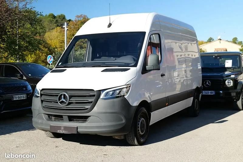Blanc Occasion 2022 Mercedes Sprinter Van | 17 990 € - Image 1/4