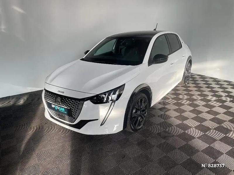 Blanc Occasion 2023 Peugeot e-208 GT Citadine | 20 990 € (Prix assez cher) - Image 1/4
