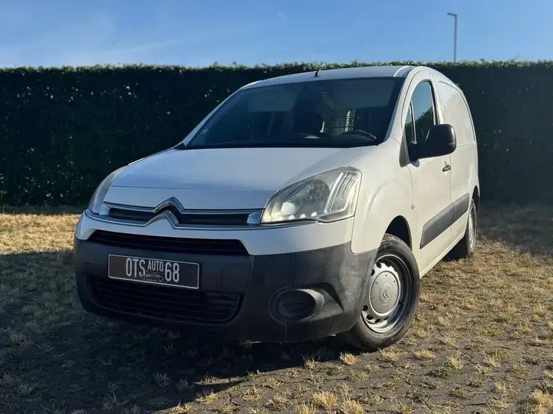 Blanc Utilisé 2012 Citroën Berlingo Monospace | 7 990 € - Image 1/4