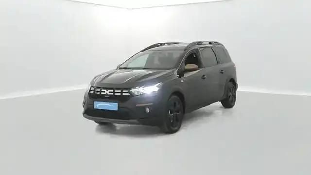 Noir nacre Occasion 2025 Dacia Jogger Monospace | 21 990 € (Prix juste) - Image 1/4
