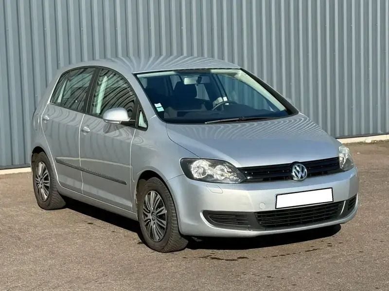 Gris Utilisé 2010 VW Golf VI Trendline Berline | 4 490 € (Super prix) - Image 1/4