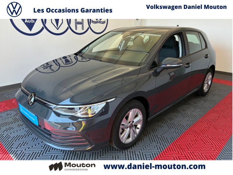 Gris Utilisé 2024 VW Golf VIII Berline | 26 900 € (Bon prix) - Image 1/3