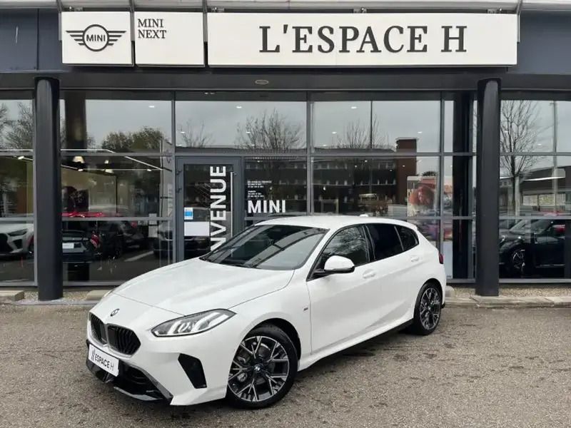 Blanc Utilisé 2024 BMW 120 Shadowline Citadine | 36 400 € - Image 1/4