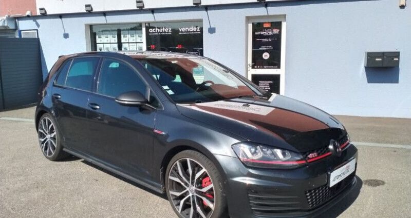 Utilisé 2015 VW Golf VII GTI Berline | 18 990 € (Prix juste) - Image 1/4
