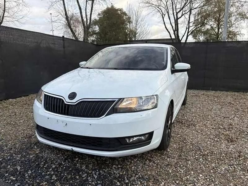Blanc Occasion 2018 Skoda Rapid Berline | 4 990 € - Image 1/4