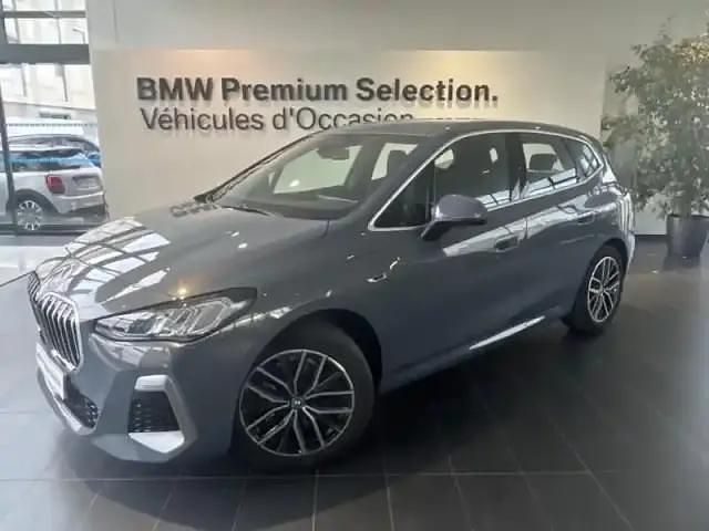 Sparkling copper grey métallisé Occasion 2022 BMW 225 Active Tourer M Sport Monospace | 31 395 € (Prix juste) - Image 1/4