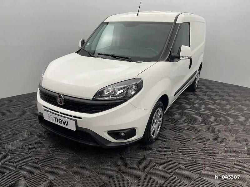 Blanc Utilisé 2019 Fiat Doblò Monospace | 9 990 € - Image 1/4