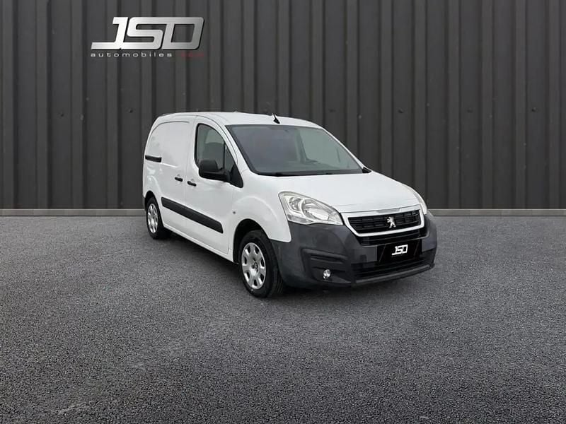 Blanc Occasion 2017 Peugeot Partner Premium Monospace | 11 490 € (Prix juste) - Image 1/4