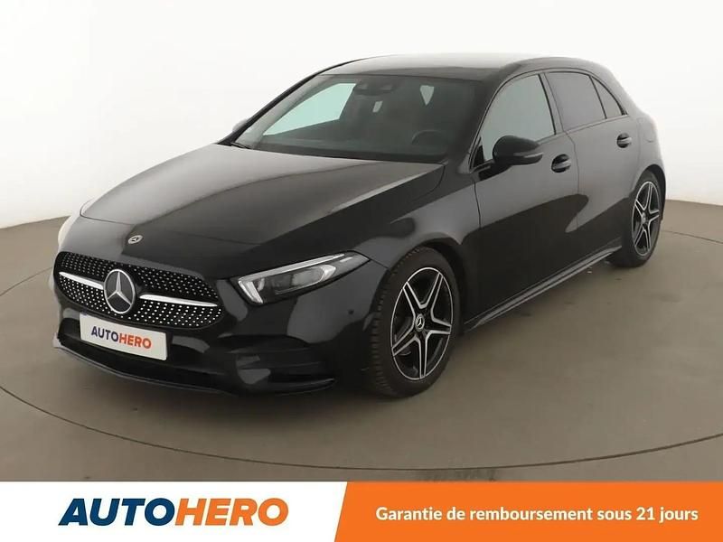 Noir Utilisé 2020 Mercedes A200 AMG line Berline | 28 490 € (Prix juste) - Image 1/2