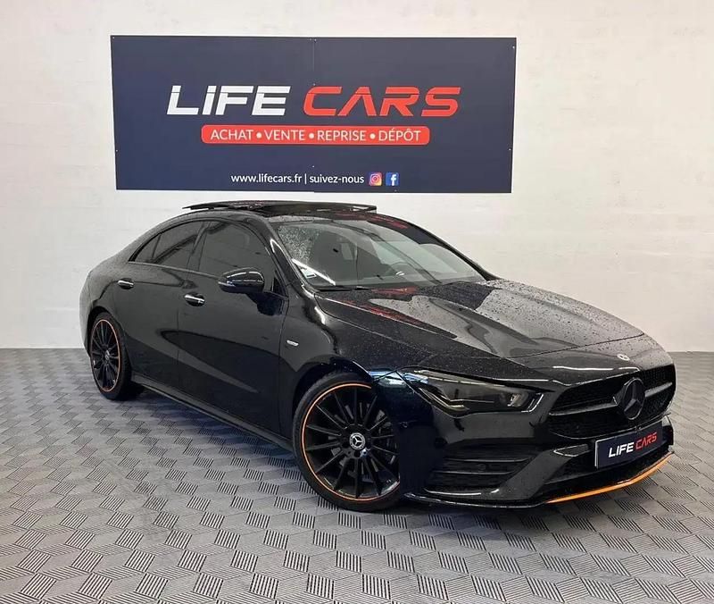 Noir Utilisé 2019 Mercedes CLA200 Edition 1 Berline | 31 490 € (Prix cher) - Image 1/4