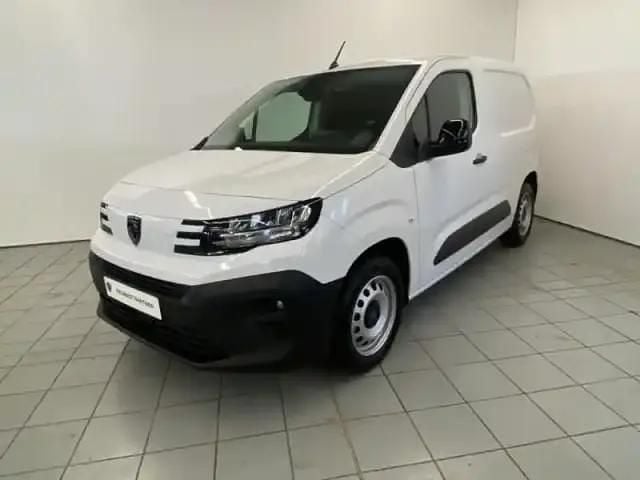 Blanc icy Occasion 2025 Peugeot Partner Premium Monospace | 23 900 € (Prix juste) - Image 1/4