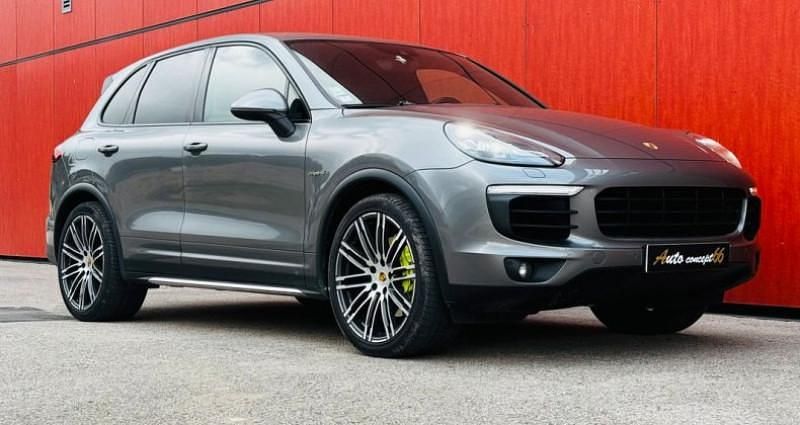 Gris Occasion 2015 Porsche Cayenne S E-Hybrid SUV | 38 900 € - Image 1/4