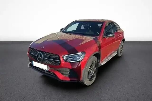 Rouge jacinthe métallisé designo Occasion 2022 Mercedes GLC300 Coupé | 51 490 € (Bon prix) - Image 1/4