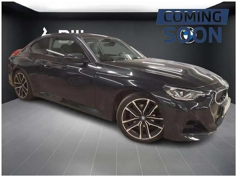 Noir Utilisé 2023 BMW 220 Sport Line Coupé | 43 990 € (Prix cher) - Image 1/4